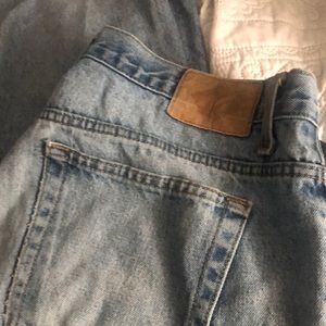 Brand uncertain, possibly Member Mark, soft no holes or worn spots